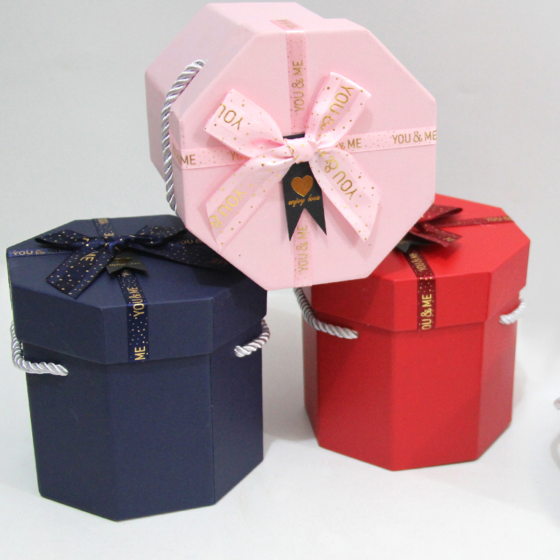 Caja de regalo de dulces para bodas navideñas en 3D octogonal 4007 con cuerda colgante