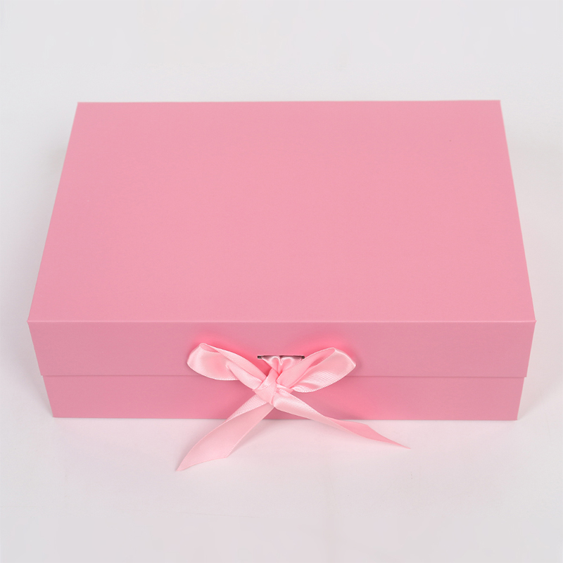 Caja de regalo plegable magnética de papel artístico laminado en relieve biodegradable Z226